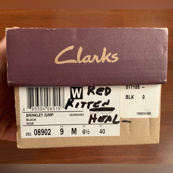 CLARKs Women’s Leather Kitten Heel Red Size 9.5 - VINTAGE STYLE - Picture 8 of 8